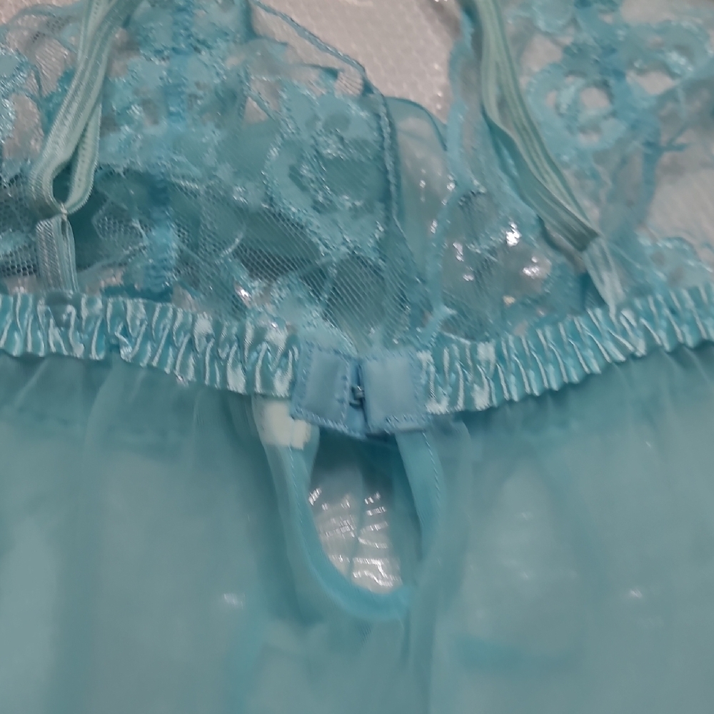Frederick's of Hollywood Aqua Lace Chemise With Thong, Size Small - Picture 4 of 8